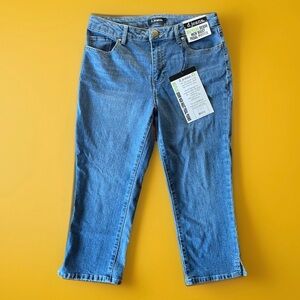 NWT Women’s D. Jeans Denim High Waist Pedal Pusher Capris Blue Size 6